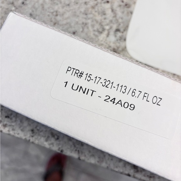 Peter Thomas Rothretinol fusion PM 6.7 oz - Picture 3 of 4